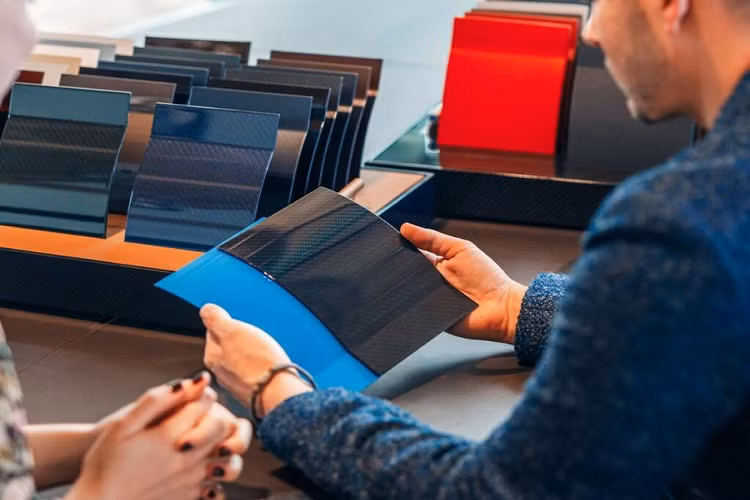 Bugatti cũng mang đến cho chủ nhân của chiếc Chiron đặc biệt này cơ hội đặt mua một chiếc Baby Bugatti II. Chiếc xe đặc biệt này cũng có ngoại thất kết hợp giữa màu Vàng Doré và Đen Nocturne, tương tự Super Sport Golden Era.