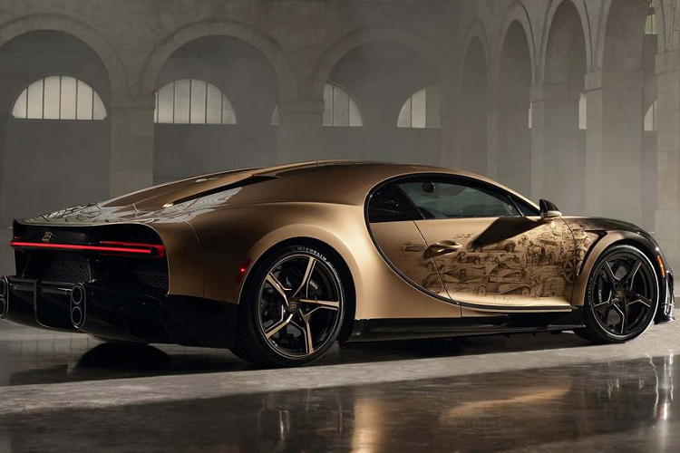 “Đôi khi khách hàng có một tầm nhìn rõ ràng về những gì họ muốn, chẳng hạn như sự tôn kính đối với một chiếc xe đua nào đó. Chúng tôi làm việc cùng nhau để tìm ra cách có thể chuyển tải bản chất của chiếc xe đó vào hiện tại. Chúng tôi cùng tìm các nét đặc trưng của riêng chiếc xe đó và kết hợp với màu sắc để truyền tải thông điệp theo cách cực kỳ chân thực” - Straub mô tả.