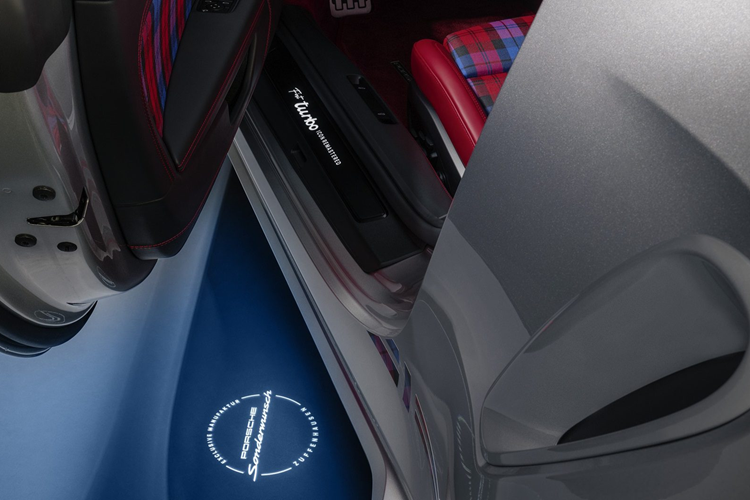 Chúng tôi muốn tạo ra một phiên bản hiện đại của một chiếc xe thực sự độc đáo, mà thật may mắn là Porsche không hề thiếu những biểu tượng vượt thời gian được nhiều người ngưỡng mộ. Chiếc 911 Turbo nguyên bản thuộc về Louise Piëch chính là một trong những biểu tượng vĩ đại nhất và chúng tôi quyết định ‘làm lại’ mẫu xe này.”