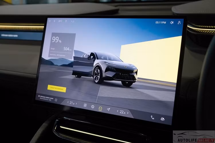 Trong đó, gói Comfort Seat Pack bao gồm ghế trước với tính năng sưởi ấm, làm mát, massage 6 chế độ và tựa đầu ghế chỉnh 2 hướng. Ghế sau với tính năng làm mát và tựa đầu ghế chỉnh 2 hướng cũng nằm trong gói này.