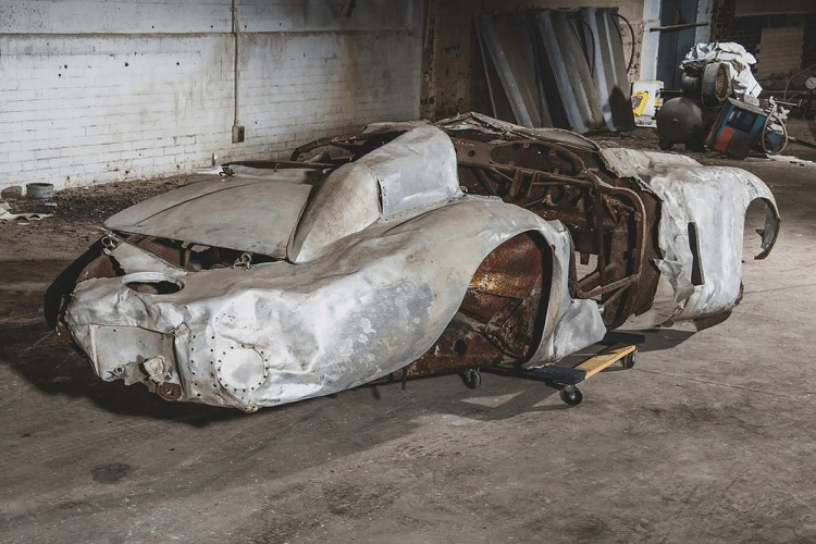 Về chi phí để giúp chiếc siêu xe Ferrari Mondial Spider Series I 1954 khôi phục lại hiện trạng ban đầu của xe, và giúp siêu ngựa di chuyển được, ông Rabold dự kiến vị đại gia đấu thầu thành công sẽ phải mất thêm 1 triệu USD, tức bỏ ra gần 3 triệu đô la để sở hữu chiếc Ferrari Mondial Spider Series I 1954.