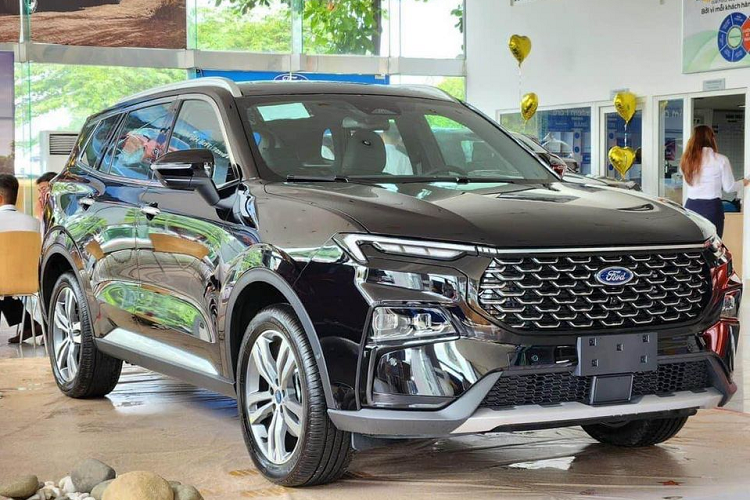 Chỉ trong năm 2022, Ford Việt Nam ra mắt thành công 5 sản phẩm mới, bất chấp các thách thức về kinh tế và nguồn cung sau đại dịch. Và hiện tại, phần lớn các sản phẩm của hãng đều đang dẫn đầu các phân khúc.