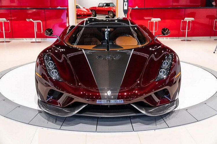 Vài ngày sau, chuyên gia của hãng Koenigsegg đã bay sang Việt Nam để xử lý nhưng sau đó, chiếc Regera phải trở lại Campuchia và một số thông tin cho rằng, nhiều khả năng sẽ tái xuất về lại nhà máy của Koenigsegg để sửa. Dù vậy, thông tin trên chưa được kiểm chứng. Còn về chiếc siêu xe triệu đô McLaren Senna của Hoàng Kim Khánh, dân tình đang rất tò mò xe hiện đang ở đâu.