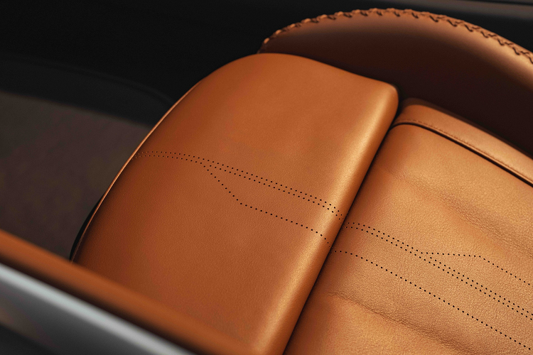 BMW Concept Touring Coupe trang bị động cơ 6 xy-lanh thẳng hàng 3.0L, còn lại công suất, mô-men xoắn và hộp số của xe không được hãng công bố. Tuy nhiên, nhiều nhận định cho rằng mẫu xe này sẽ có sức mạnh tương đương Z4 M40i với động I6 tăng áp 3.0L cho công suất 388 mã lực (đối với thị trường Mỹ) và một số thị trường khác công suất là 340 mã lực.