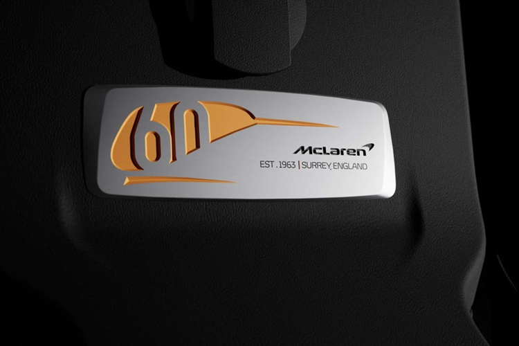 Khách hàng có thể đặt mua 750S, GT hoặc Artura với heo phanh màu Indy Blue cùng ốp gương chiếu hậu có lớp hoàn thiện bằng sợi carbon bóng, tô điểm bằng logo hình chú chim kiwi có số 60.