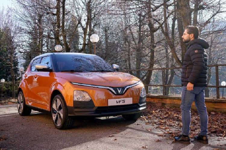 Cong ty GSM cua ty phu Pham Nhat Vuong cong bo gia thue xe VinFast-Hinh-3