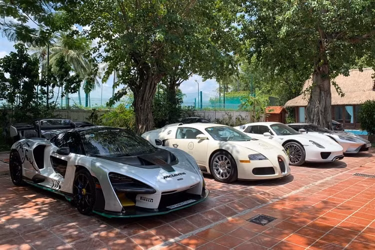 Sau 2 năm về nước và 1 năm được ông Đặng Lê Nguyên Vũ mua về sưu tập, thông tin mà giới mê xe quan tâm nhiều nhất chính là việc chiếc siêu xe triệu đô Porsche 918 Spyder độc nhất Việt Nam khi nào mới có được biển số, và câu trả lời đã có thông qua 1 bức ảnh được chụp trong lúc xe đi đăng kiểm.