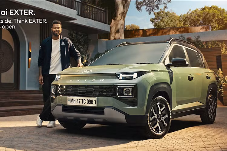 Thứ hai là động cơ xăng Kappa 1.2 lít Bi-fuel với trang bị động cơ CNG cùng hộp số tay 5 cấp. Hyundai Exter 2024 sẽ ra mắt đầu tiên tại Ấn Độ trước khi đến với nhiều thị trường khác. Dự kiến khi về Việt Nam có giá khoảng 500 triệu đồng, ngang ngửa giá bán Kia Sonet và Toyota Raize.