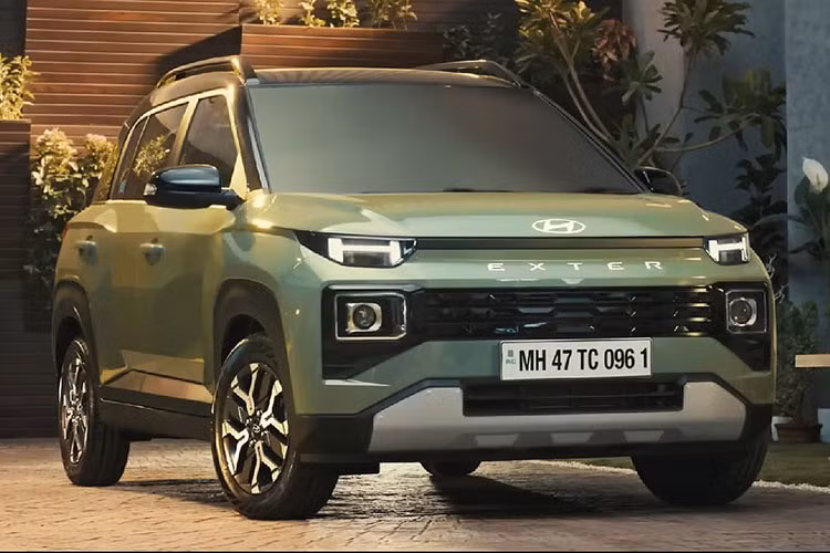 Theo kế hoạch, Hyundai Exter 2024 mới sẽ chính thức được ra mắt vào ngày 10/7 tới đây tại Ấn Độ. mẫu xe được ví như “Tiểu Santa Fe” đã được nhận đặt cọc ở thị trường này với số tiền cọc chỉ 11.000 Rupee (tương đương khoảng 3,2 triệu đồng).