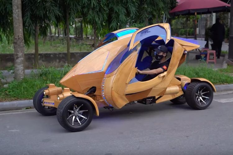 “ND Woodworking Art” là kênh Youtube của chàng thợ mộc tài ba người Việt, anh Trương Văn Đạo ở Từ Sơn, Bắc Ninh. Trước đó, anh Đạo từng gây sốt với hàng loạt những video kỳ công trạm khắc siêu xe bằng gỗ gây sốt cộng đồng mạng Việt Nam cũng như thế giới.