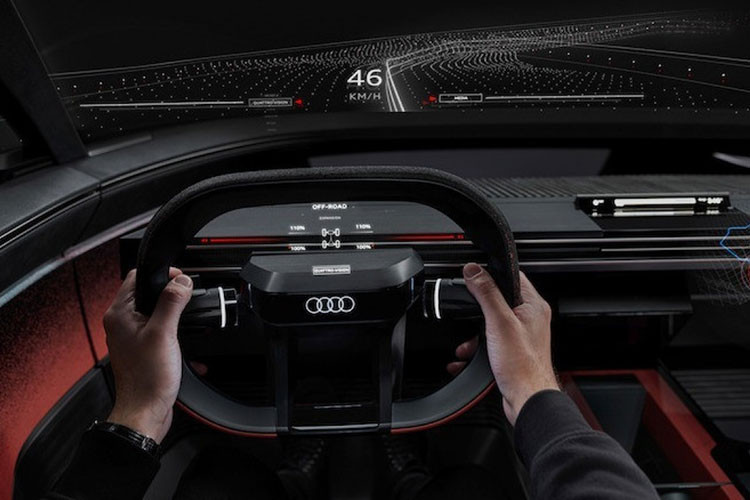 Audi cho biết 10 phút sạc với tốc độ này sẽ đi được 300 km, trong khi 25 phút sẽ tăng trạng thái sạc từ 5% lên 80%. Tổng cộng, chiếc Activesphere có thể đi được gần 600 km trong một lần sạc đầy pin. Bất chấp phong cách coupe thể thao và off-road, Audi muốn người dùng có quyền lựa chọn không lái xe hoặc lái xe với sự hỗ trợ thông minh.