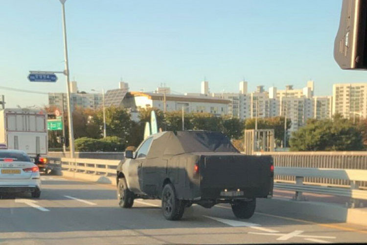 Sau khi CarExpert, WhichCar và CarSales liên hệ với Kia về chủ đề xe bán tải, nhà sản xuất này cũng đã phản hồi với nội dung sau: "Kia hiện đang phát triển một mẫu xe bán tải tương lai có khả năng vận hành cao và phù hợp với mục đích sử dụng. Thông tin chi tiết bổ sung sẽ được xác nhận trong thời gian tới."