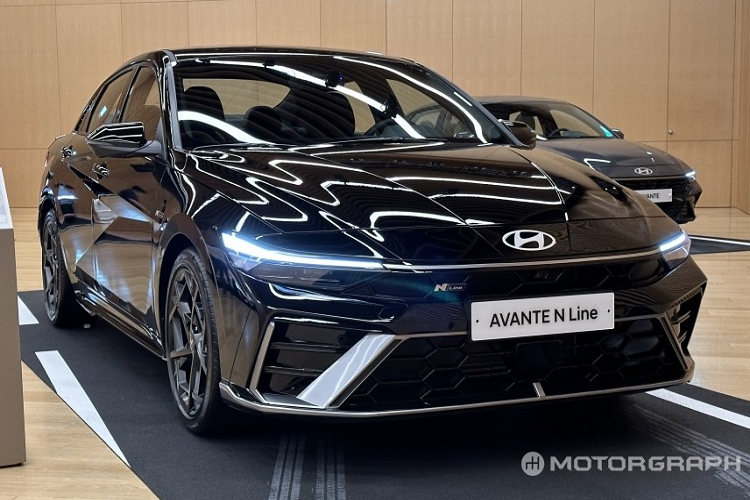 Vào hồi tháng 3 đầu năm nay, hãng Hyundai đã chính thức ra mắt phiên bản nâng cấp nhẹ của dòng xe Elantra ở thị trường nội địa Hàn Quốc. Ở thị trường này, xe được gọi bằng cái tên riêng là Hyundai Avante. Sau 4 tháng, tiếp tục đến lượt Hyundai Elantra N Line 2023 mới ra mắt tại quê nhà.