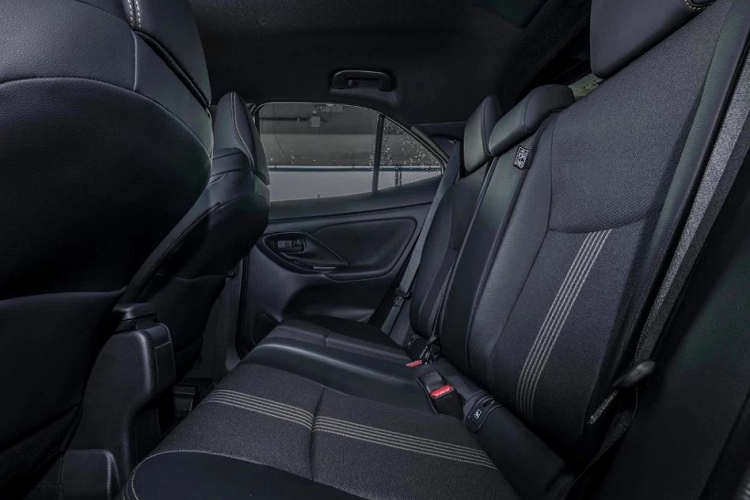 Vóc dáng tổng thể của chiếc SUV này sẽ có phần thể thao, nam tính và mạnh mẽ hơn. Hệ thống treo trước là dạng thanh giằng MacPherson còn phía sau là thanh giằng xoắn.