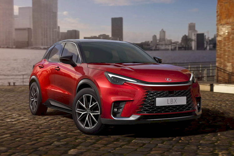 Hiện xe đã có sẵn để đặt hàng và dự kiến những chiếc hoàn thiện đầu tiên sẽ được gửi đến khách hàng vào tháng 3/2024.