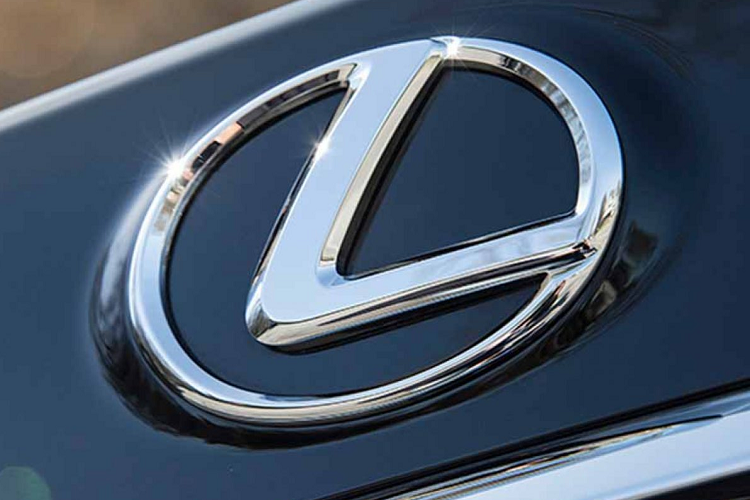 Như vậy, “hậu duệ” của LFA V10 sẽ có 2 phiên bản gồm bản thương mại được sản xuất với số lượng giới hạn và bản thuần đua để tham dự các giải đua quốc tế. Dự kiến, dòng xe mới này sẽ đeo logo của Lexus, nhưng nếu quá trình phát triển có thay đổi, chúng vẫn có thể chuyển sang đội hình Toyota. Dự kiến, siêu xe Lexus LFR 2024 sẽ bán ra vào 2025. 