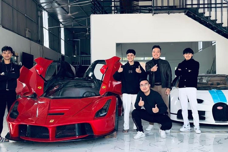 Toàn bộ quá trình chế tạo chiếc Ferrari LaFerrari đều được NHẾT TV quay lại và đăng tải lên Youtube, mọi người có thể xem để biết rõ nhóm bạn trẻ này đã chế tạo bản sao của chiếc siêu xe đến từ nước Ý như thế nào.