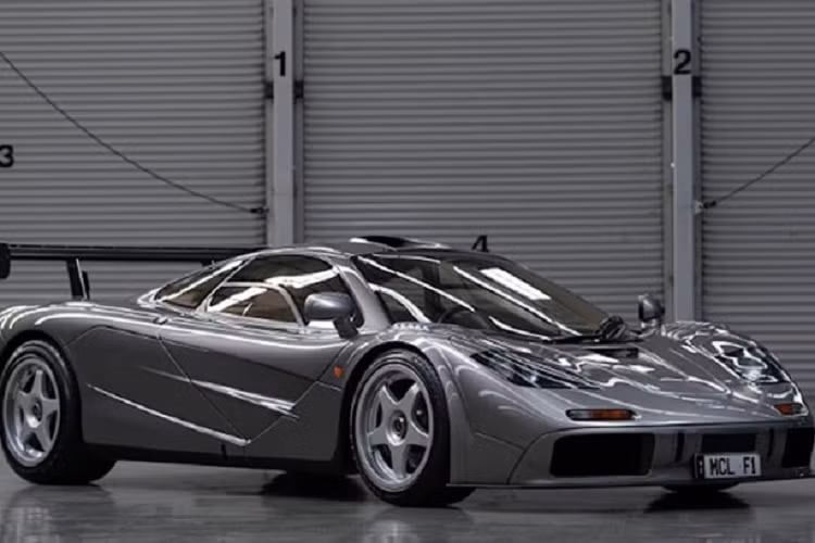 McLaren F1 LM 1998 McLaren đã tạo ra 7 chiếc xe đường phố dựa trên mẫu xe đua F1 để kỷ niệm vị trí thứ nhất, thứ 3, thứ 4, thứ 5 và thứ 13 trong giải đua 24 Hours of Le Mans diễn ra năm 1995. Phiên bản đường phố của McLaren F1 có tên là F1 LM.