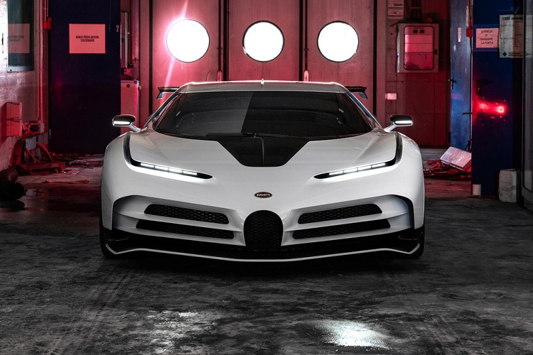 Như vậy, CR7 là 1 trong 10 khách hàng sở hữu xe Bugatti Centodieci trên toàn cầu, mức giá bán của siêu phẩm này lên đến 209 tỷ đồng, đắt nhất trong số các siêu xe mà Cristiano Ronaldo từng mua, và cũng là 1 trong các siêu xe có giá bán siêu đắt ở thế kỷ 21 này.