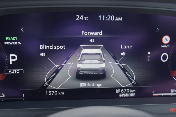 Trong khi đó, phiên bản hiện đang bán trên thị trường dùng động cơ xăng 4 xi-lanh, dung tích 1.5L với công suất tối đa 201 mã lực và mô-men xoắn cực đại 305 Nm. Động cơ này đồng hành với hộp số tự động biến thiên vô cấp Xtronic CVT. Ở những thị trường ngoài Mỹ, mẫu SUV cỡ C này dùng hệ truyền động hybrid có tên e-Power mới.