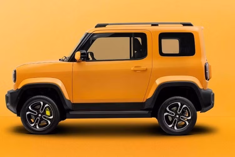 Yep được trang bị một mô tơ điện có công suất 67 mã lực và mô-men xoắn 140Nm, dẫn động cầu sau. Tốc độ tối đa của mẫu xe mini điện này là 100km/h.