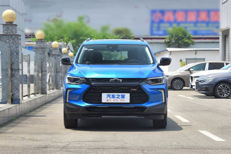 Người mua xe Chevrolet Tracker RS 2023 tại Trung Quốc sẽ được hưởng chế độ bảo hành chính hãng lên tới 8 năm hoặc 160.000 km đối với các bộ phận chính của hệ truyền động.