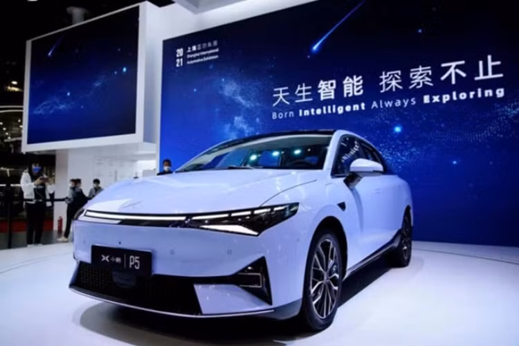 Tuy nhiên, những hãng ôtô điện Trung Quốc lại không như vậy. Hầu hết, họ là những công ty khởi nghiệp, không có di sản để bảo vệ nên họ có thể thỏa sức sáng tạo, làm mọi thứ để thu hút sự quan tâm từ người dùng.