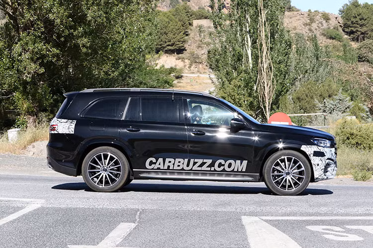 Mercedes-Benz GLS 2023 lo thiet ke, tan nhiet nhu Toyota Land Cruiser-Hinh-2