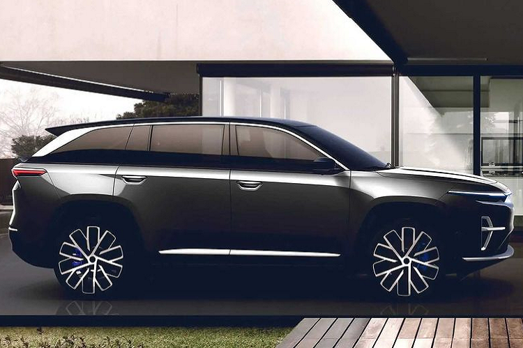 Sức mạnh này cho phép chiếc SUV tăng tốc từ 0-99km/h chỉ trong 3,5 giây – nhanh hơn đáng kể so với BMW iX và ngang ngửa với Rivian R1S và Tesla Model X. Về ngoại hình, SUV điện Jeep Wagoneer S vẫn thể hiện phong cách thiết kế của thương hiệu nhờ vào phần đầu xe đặc trưng.