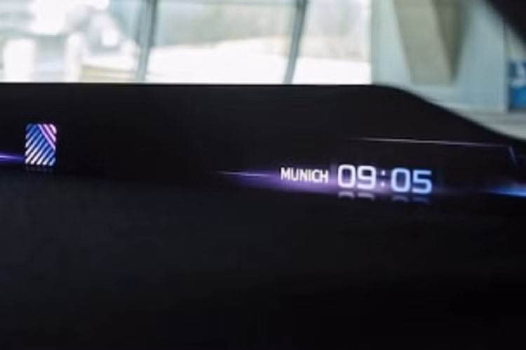 Được biết, công nghệ mới này sẽ xuất hiện trên các mẫu Neue Klass từ năm 2025. Nhưng người dùng không cần chờ từ giờ đến lúc đó, mà vào tháng 9 tới đây, hãng sẽ chia sẻ về màn hình BMW Panoramic Vision kéo dài này tại IAA Mobility 2023 diễn ra ở Munich.