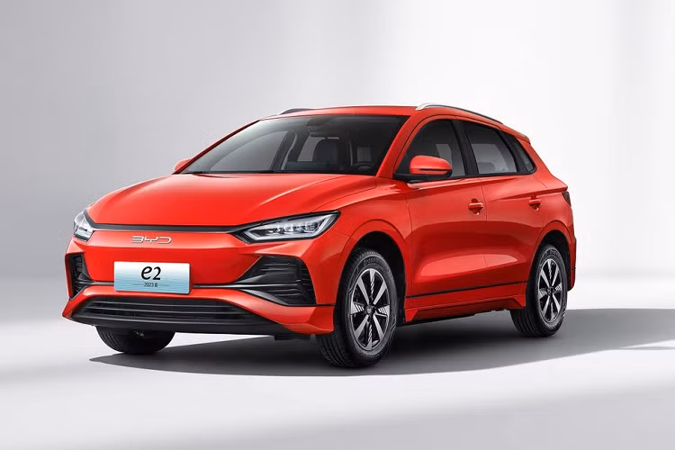 BYD e2 2023 chay dien he lo thiet ke, gia chi tu 326 trieu dong