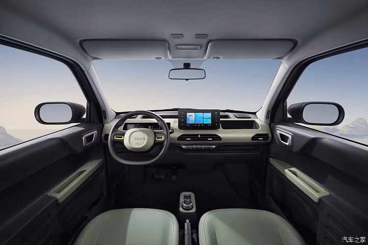 Có thể thấy, do kích thước của vô lăng 2 chấu kép khá to, nên màn hình điều khiển trung tâm 8 inch trang bị trên xe mới đã được chuyển sang phía hành khách đồng thời xe mới cũng sẽ tích hợp màn hình LCD 9.2 inch rất ấn tượng về công nghệ.