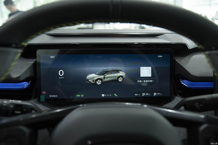 Phiên bản dẫn động cầu trước có công suất hệ thống toàn diện là 280 kw và mô-men xoắn cực đại của hệ thống là 615 N·m. Phạm vi di chuyển thuần điện CLTC lần lượt là 120 km và 245 km. Mức tiêu thụ nhiên liệu là 6 lít/100 km.