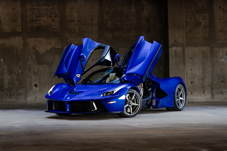 Là mẫu xe đầu bảng của Ferrari, LaFerrari vẫn được nhiều nhà sưu tập xe săn lùng. Sau hơn 10 năm ra mắt, mức giá bán lại của siêu phẩm Ferrari LaFerrari này đã tăng gấp nhiều lần.