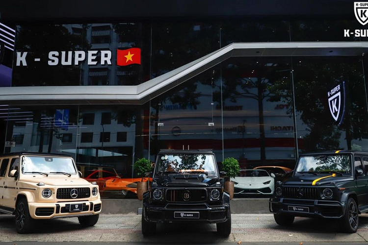 Đầu tháng 2 năm ngoái, showroom K-Supper (đến ngày 8/6/2023 đổi tên thành K-Super), do ông Phan Công Khanh quê tỉnh Bến Tre điều hành đã chia sẻ về việc, chiếc SUV hạng sang Brabus 800 Widestar mà đơn vị mình nhập về nước cách đó không lâu đã tìm thấy người mua. 2 ngày sau đó, hình ảnh chiếc xe Brabus 800 Widestar xuất hiện tại Phú Quốc, tỉnh Kiên Giang đã nhận được sự quan tâm của giới mê xe.