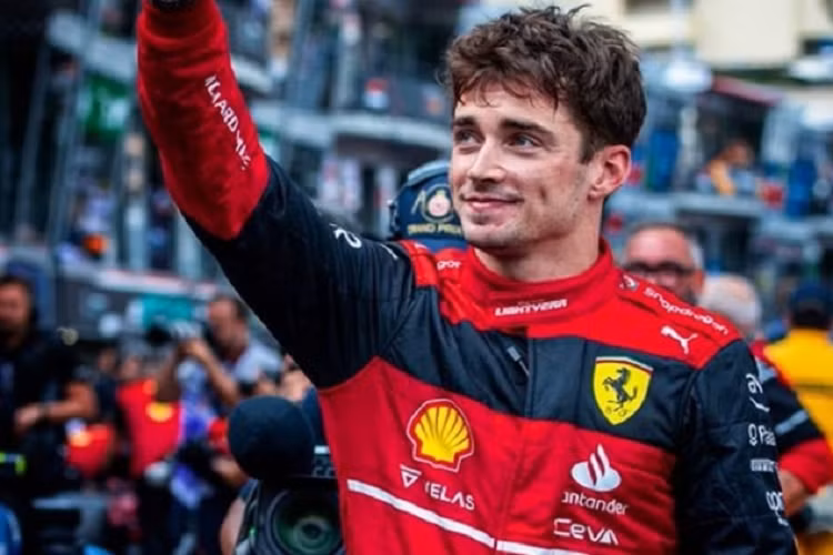 Xếp thứ 2 là Charles Leclerc với mức lương lên tới 36 triệu USD (844 tỷ đồng).