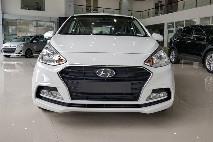  Hyundai i10 Hyundai i10 là đại diện tiêu biểu của dòng xe giá rẻ đến từ thương hiệu Hàn Quốc. Đây là mẫu xe rất phổ biến tại Việt Nam, cũng là lựa chọn ưu tiên của người mua ôtô cũ giá rẻ.