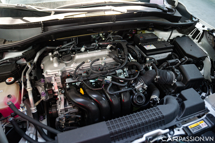 Xe còn được trang bị gói an toàn Toyota Safety Sense 2.0 với các tính năng như cảnh báo trước va chạm, cảnh báo lệch làn đường, hỗ trợ giữ làn, kiểm soát hành trình chủ động, cảnh báo điểm mù, cảnh báo phương tiện cắt ngang phía sau và camera 360 độ.