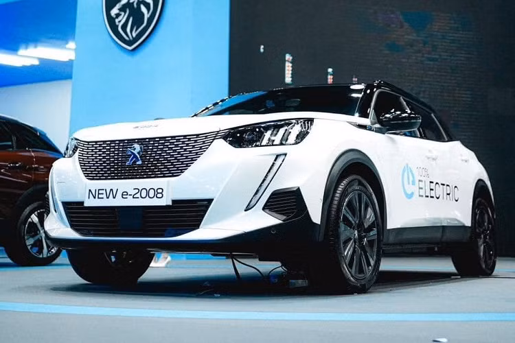 Chỉ thấy rằng, giá bán khá cao sẽ là một trở ngại không nhỏ của mẫu xe này, nhất là khi gặp phải những đối thủ đến từ Trung Quốc như BYD Atto 3 - ô tô điện hiện đang bán chạy nhất tại Thái Lan.