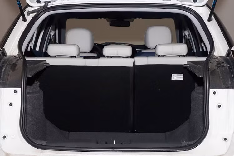 iện thông tin về động cơ của OMODA 3 vẫn chưa được công bố. Tuy nhiên, sẽ không ngạc nhiên nếu mẫu SUV hạng A này sẽ dùng động cơ giống Chery Tiggo 3x.