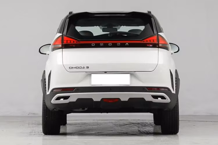 Hiện chưa rõ thời điểm ra mắt và mức giá xe OMODA 3 2023. Trong khi đó, Chery Tiggo 3x 2023 có giá dao động từ 59.900 - 74.900 Nhân dân tệ (khoảng 201 - 251 triệu đồng) tại Trung Quốc.