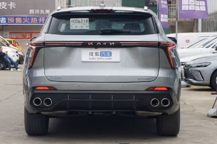 So với các đối thủ cạnh tranh, các mẫu xe trên thua thiệt về thiết kế, cấu hình, chất lượng và chưa đạt được hiệu quả tốt trên thị trường trong xu thế chung là nâng cấp trải nghiệm cho người dùng, vì thế, Kunlun có giúp hãng xe Kaiyi nhận sai và bù đắp hay không phải chờ cuối năm, khi xe xuất hiện trên thị trường.