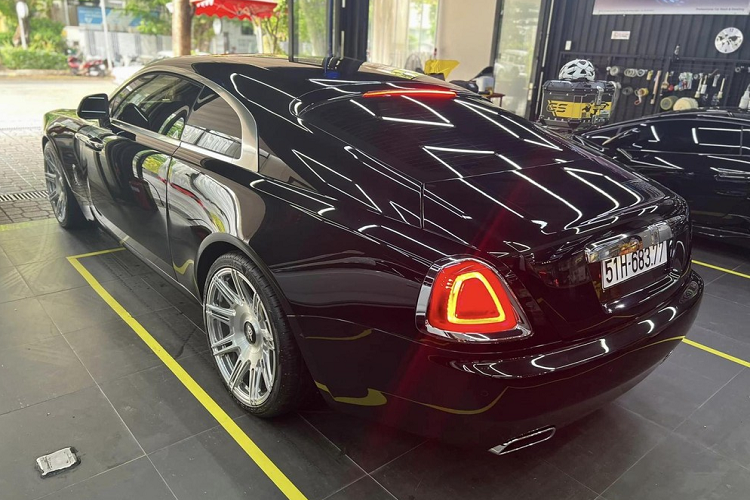 Bên cạnh đó là Bentley Continental GT V8 2022, Mercedes-AMG G63, Mercedes-Benz S450L Luxury 2022, Audi A8L 2022 và Porsche 911 GT3 992 đang đồng hành cùng Cường Đô la trong hành trình lái xe qua 4 nước Asean.