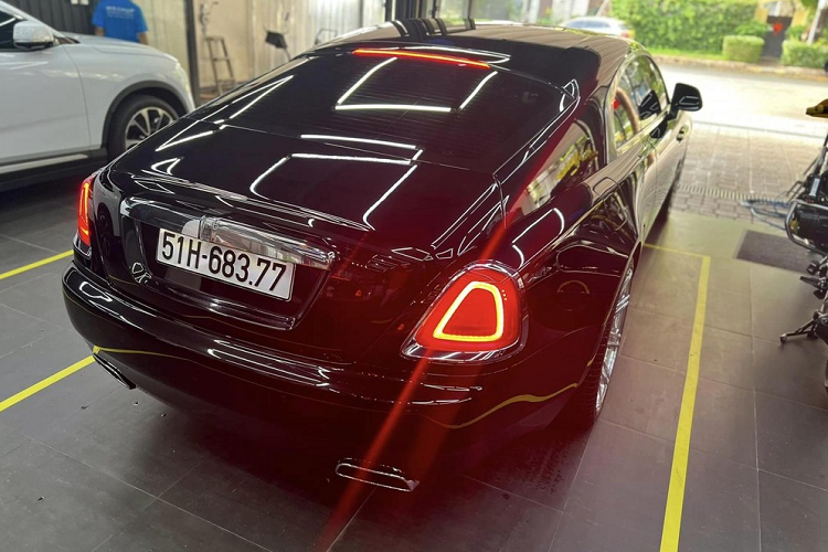 Như vậy trong garage xe của Cường Đô la hiện tại, chỉ còn 1 chiếc coupe siêu sang là Bentley Continental GT V8 2022 được tay chơi xe này mua chính hãng.