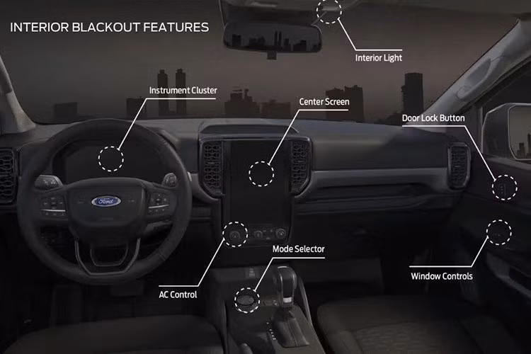 Người lái sẽ kích hoạt chế độ lái độc lập bằng mô tơ điện bằng cách về số N và kích hoạt chế độ Silent Mode, khi đó chiếc bán tải chỉ chạy động cơ để không phát ra tiếng ồn.