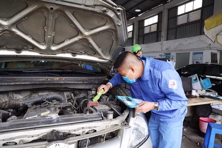 Oto chua nop phat khong duoc cap tem kiem dinh thoi han 15 ngay-Hinh-2