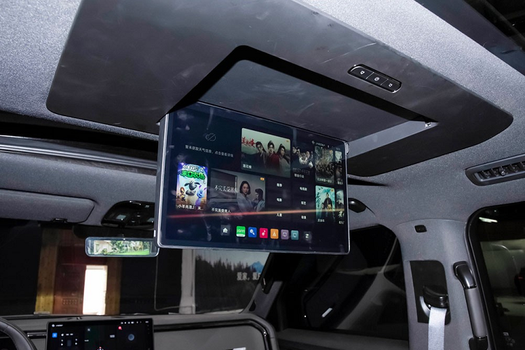 Tại thị trường Trung Quốc, BAIC Jishi 01 sẽ cạnh tranh với những đối thủ như Lynk &amp; Co 09 và Ideal L8. Xe dự kiến sẽ bắt đầu được giao cho khách hàng nội địa từ tháng 11 năm nay.