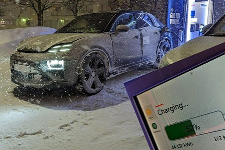 Dự kiến, Porsche Macan EV sẽ chính thức trình làng tại Triển lãm ô tô Los Angeles diễn ra vào tháng 11 năm nay, trước khi bắt đầu đến tay khách hàng từ đầu năm 2024.