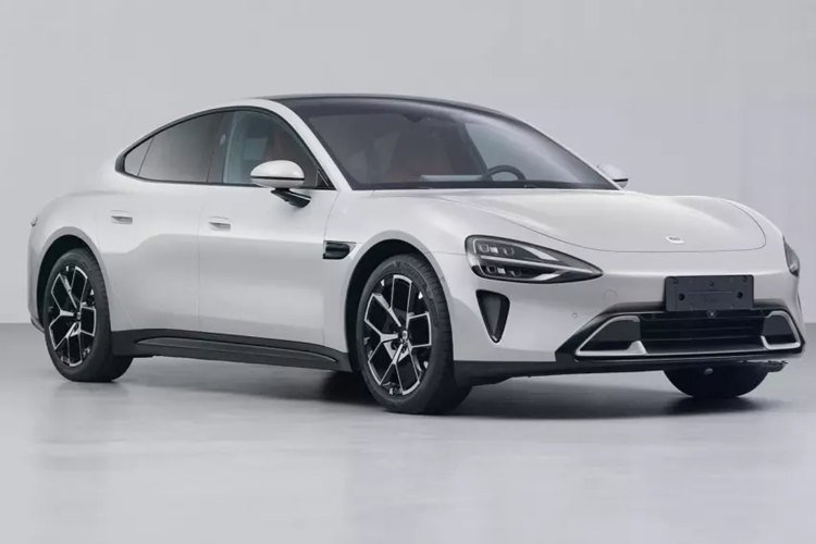 Vào tháng 11 vừa qua, giới truyền thông Trung Quốc đã tiết lộ việc hãng điện thoại Xiaomi đã đăng ký nhãn hiệu cho chiếc ôtô Xiaomi SU7 2024 mới đầu tiên lên trang web của Bộ Công nghiệp và Công nghệ thông tin Trung Quốc, điều này đã gây nhiều sự thích thú.