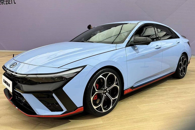 Hyundai Elantra N chua ban o Viet Nam da co phien ban 2024 moi
